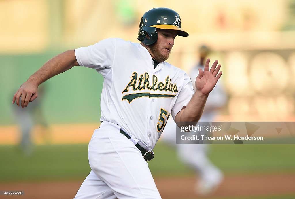 Cleveland Indians v Oakland Athletics