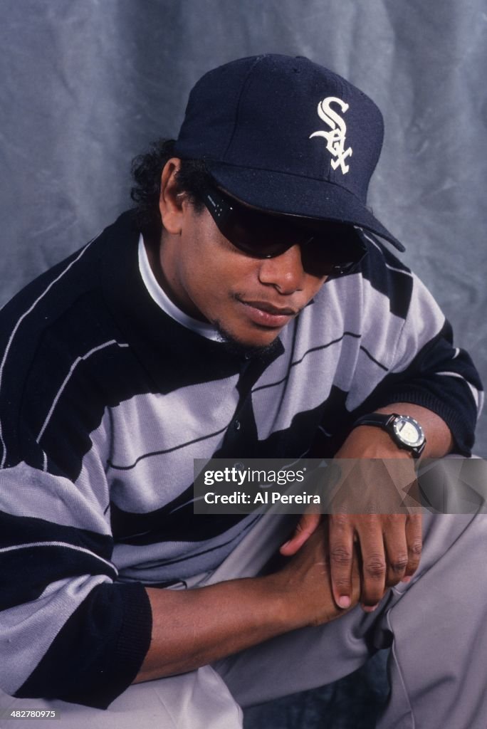 Ezy Rapper Rapper Eazy-E poses for a portrait in 1993 in New York, New York. News ...