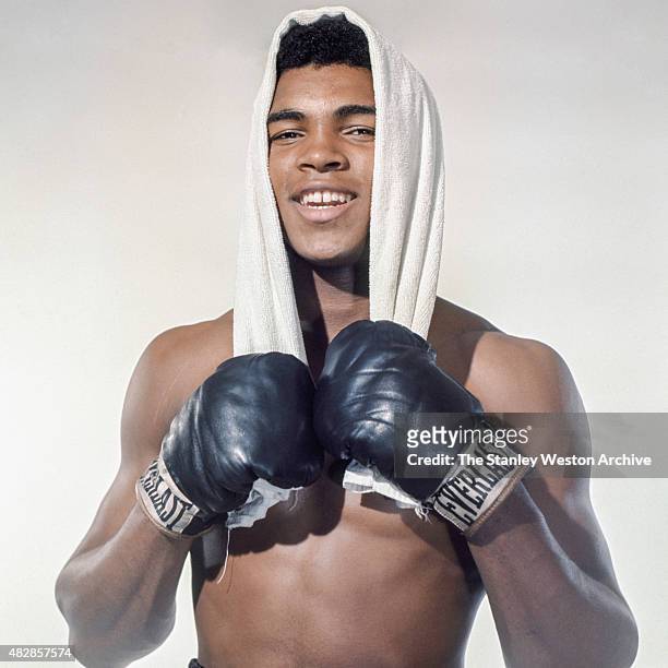 Cassius Clay, 20 year old heavyweight contender from Louisville, Kentucky poses for the camera on May 17, 1962 in Bronx, New York.