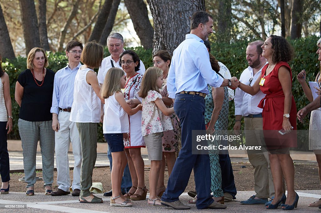 Spanish Royals Pose at Marivent Palace