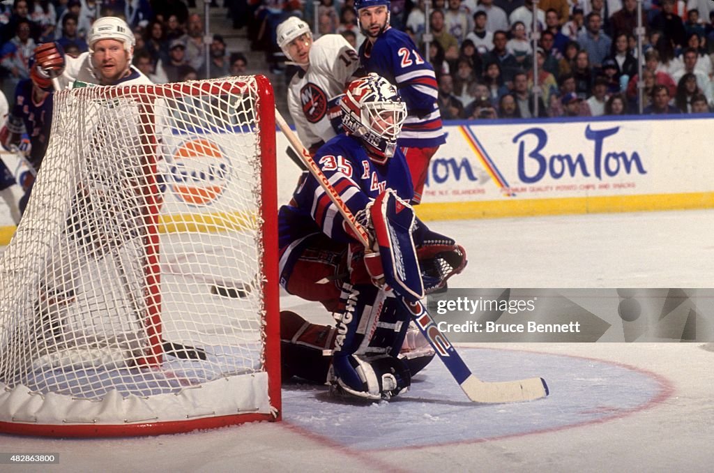 New York Rangers v New York Islanders