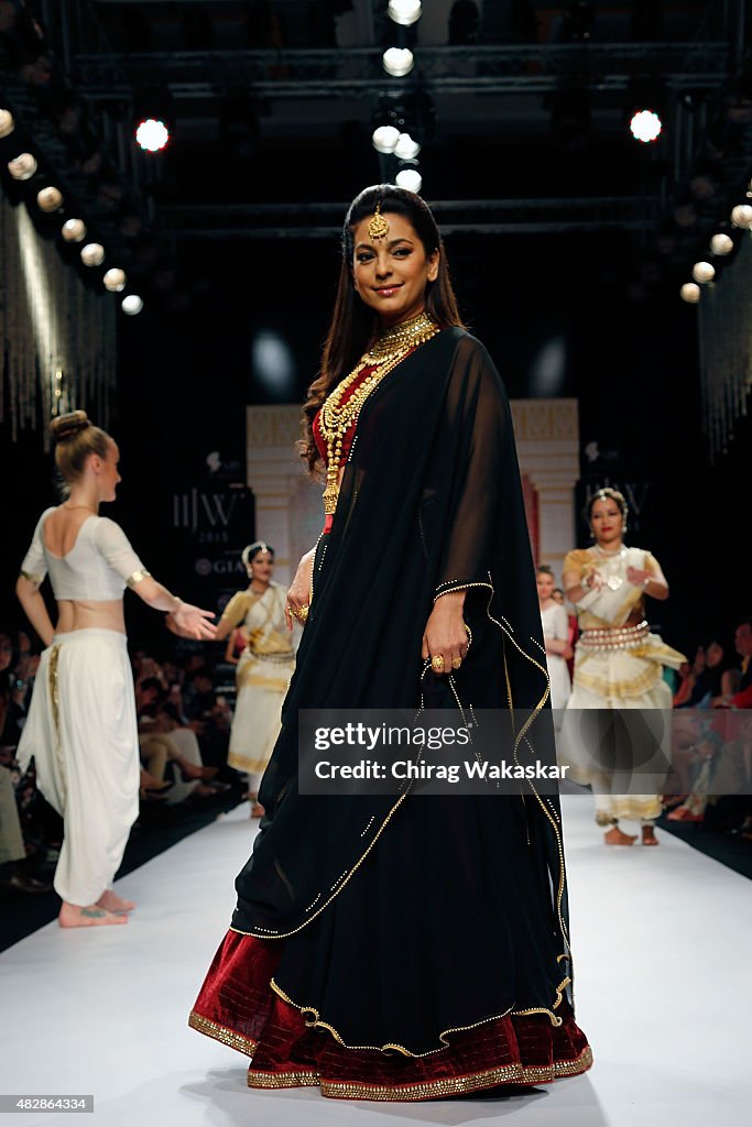 India International Jewellery Week 2015 - Day 1