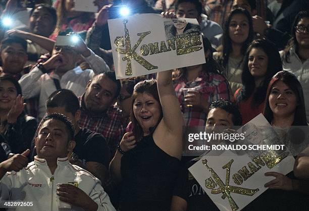 Kommander Singer 36 El Komander Stock Photos, High-Res Pictures, and Images - Getty Images
