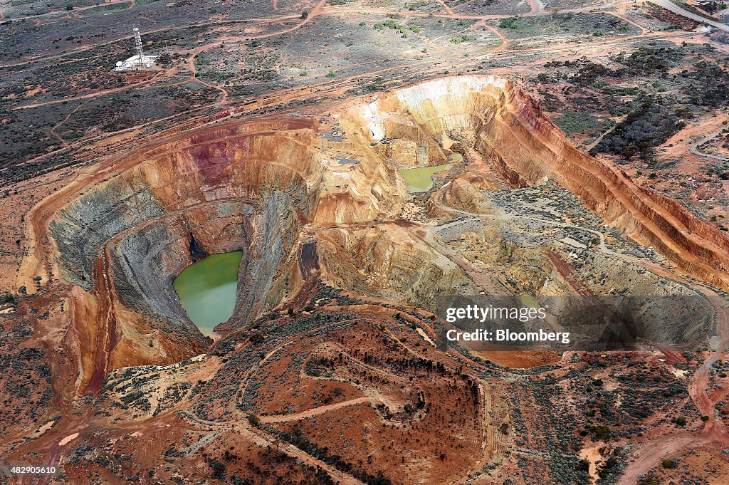 Main Pit An exploratory mine sits next to the Fimiston Open Pit mine, known as ...