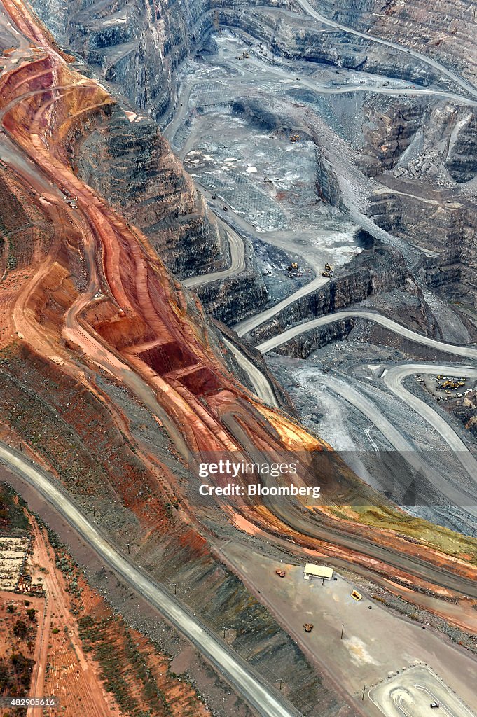 Main Pit The Fimiston Open Pit mine, known as the Super Pit, stands in this ...