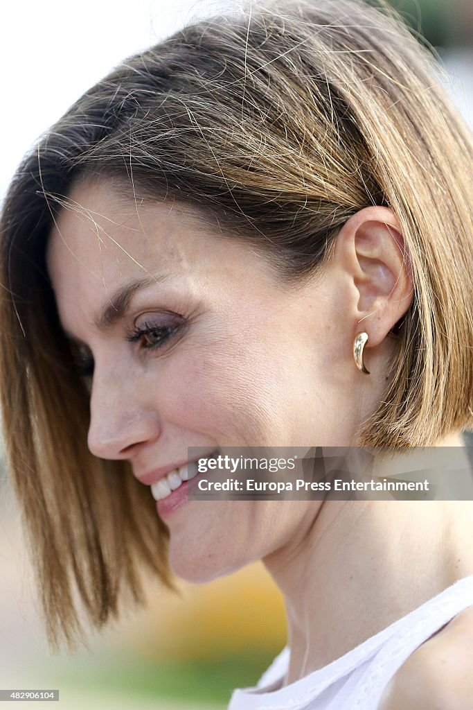 Spanish Royals Pose at Marivent Palace