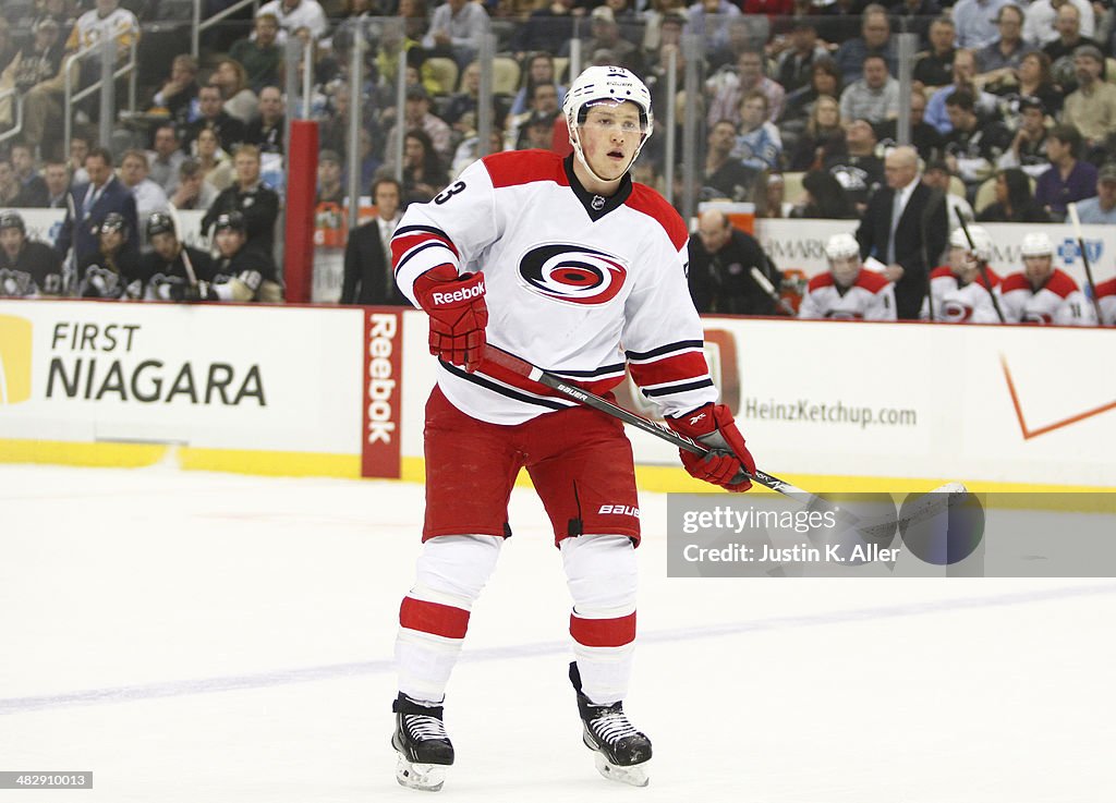 Carolina Hurricanes v Pittsburgh Penguins