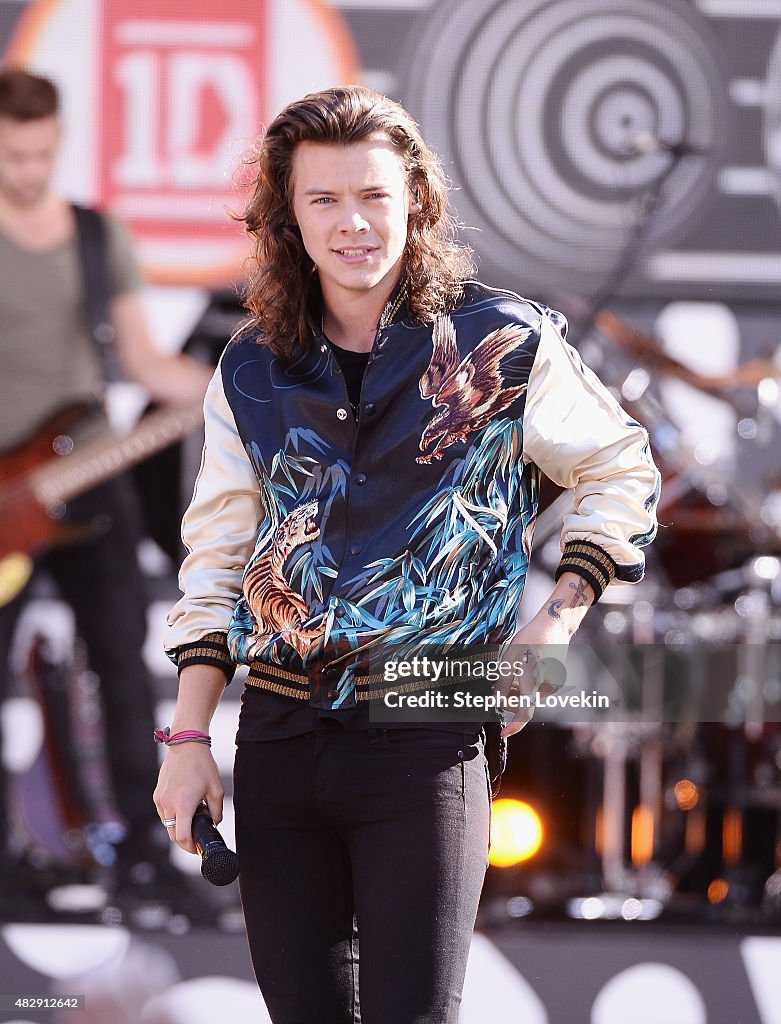One Direction Performs On ABC's "Good Morning America"