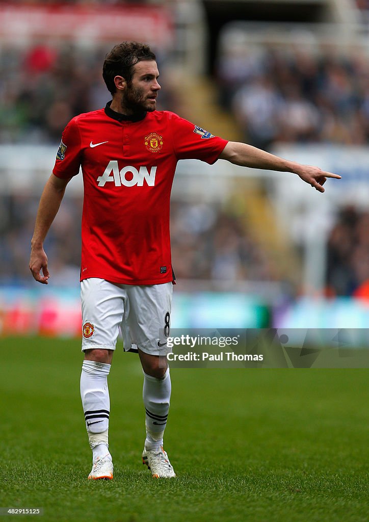 Newcastle United v Manchester United - Premier League