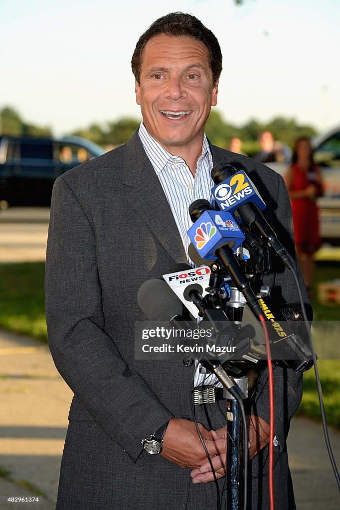 Governor Andrew Cuomo Holds Press Conference Before Final Show at Nassau Coliseum