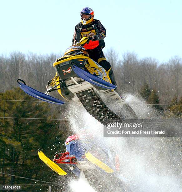 Jonathan Snowmobile Racing 379 Snowmobile Racing Stock Photos, High-Res Pictures, and Images ...