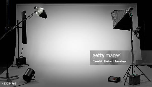 tv, film, photographic studio 3 - filmstudio stockfoto's en -beelden