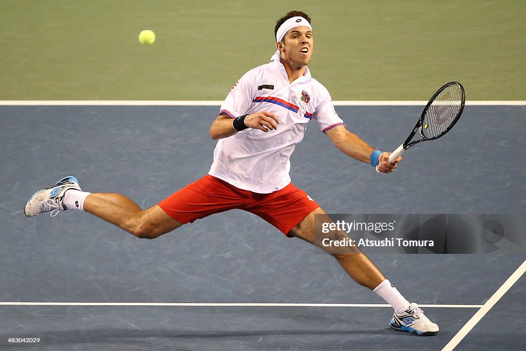 Japan v Czech Republic - Davis Cup World Group - DAY 3