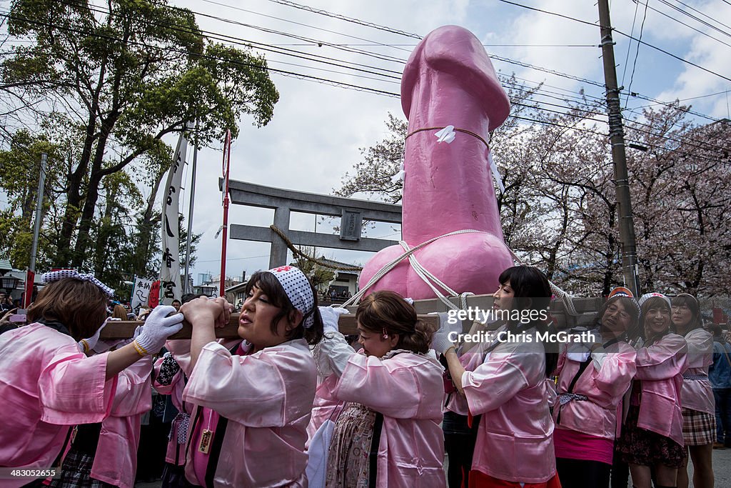 People Celebrate Festival of the Steel Phallus In Japan