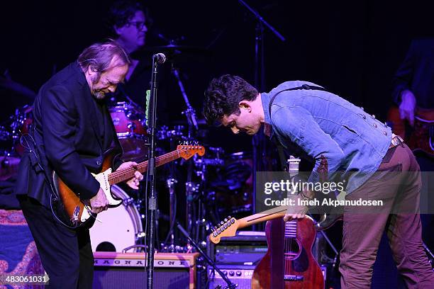 Musicians Stephen Stills and John Mayer perform onstage at the 2nd Light Up The Blues Concert - An Evening Of Music To Benefit Autism Speaks at The...