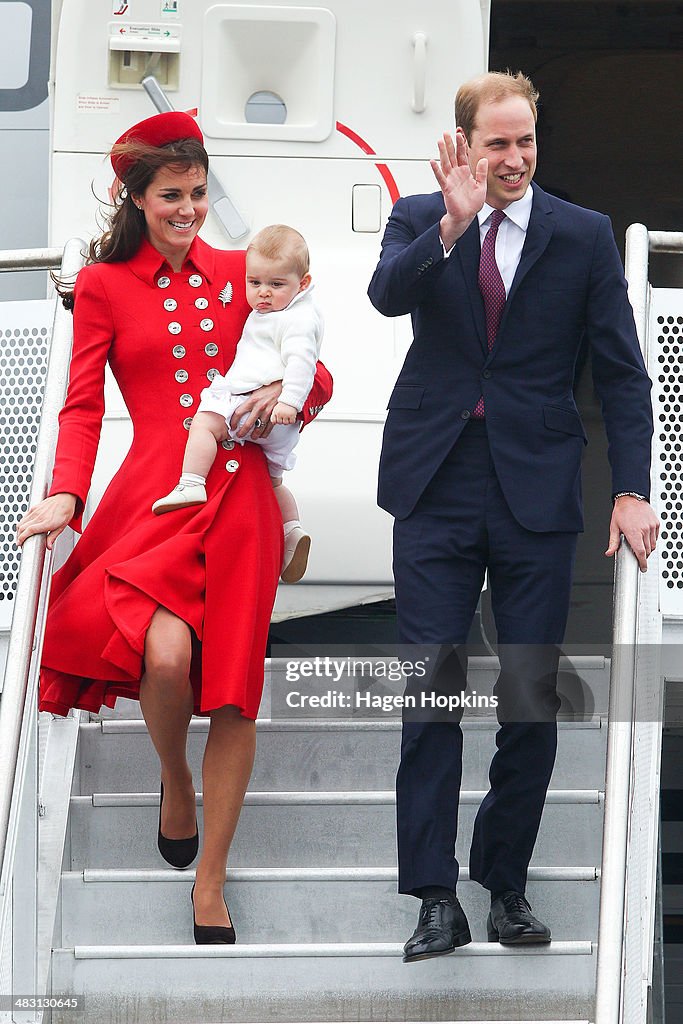 The Duke And Duchess Of Cambridge Tour Australia And New Zealand - Day 1