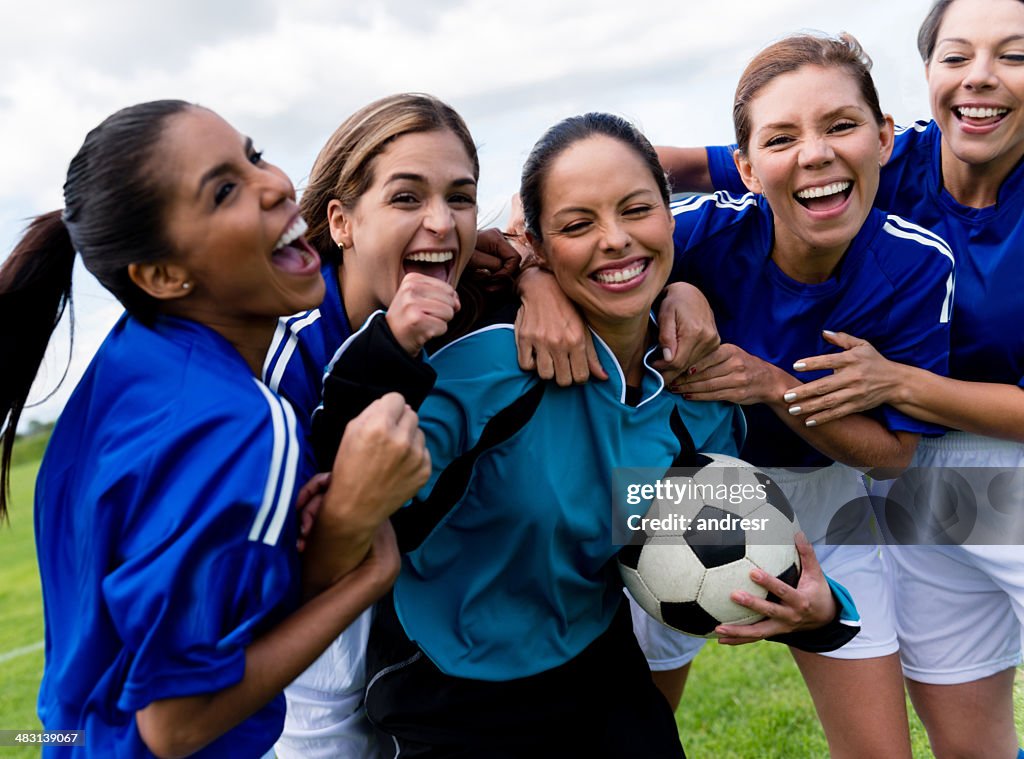 Football-team feiert ein Ziel