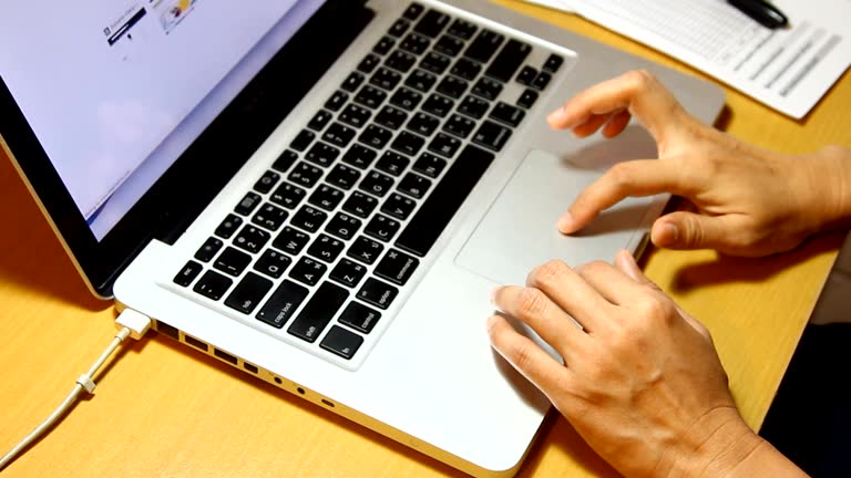 Screen Computer Entry Picture 45 Entry Table Keys Stock Videos, Footage, & 4K Video Clips - Getty Images