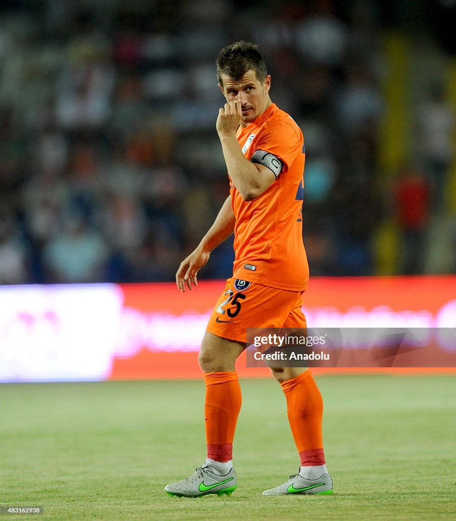 Medipol Basaksehir v AZ Alkmaar - UEFA Europa League