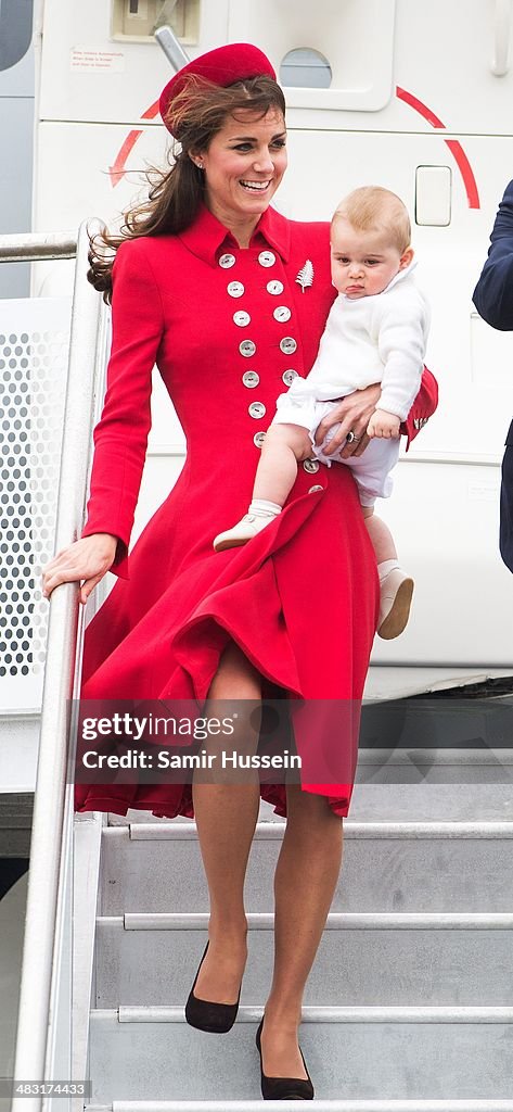 The Duke And Duchess Of Cambridge Tour Australia And New Zealand - Day 1