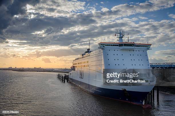 pride of rotterdam - hull uk stock pictures, royalty-free photos & images