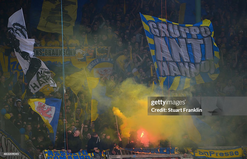 Eintracht Braunschweig v Hannover 96 - Bundesliga
