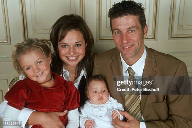 Albert Oberloher, Ehefrau Catherine Behrle-Oberloher mit Tochter Alina Marie Oberloher und Celine , Feier nach Taufe von Alina Marie, "Park-Hotel...