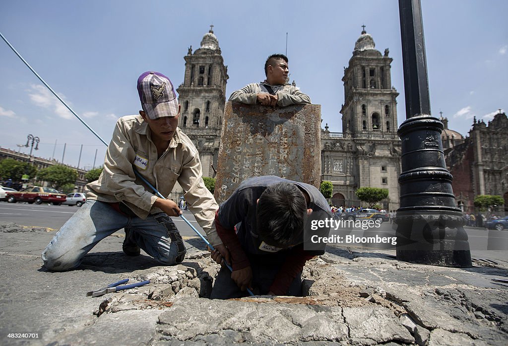 Telmex Installs Fiber Optic Cable For Digital Village