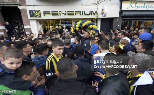 lørdag gevinst midler 9,416 Dutch Fenerbahce Stock Photos, High-Res Pictures, and Images - Getty  Images
