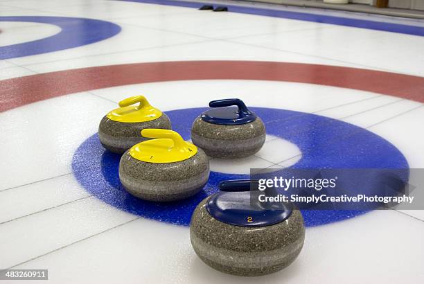 four in the house - curling bildbanksfoton och bilder