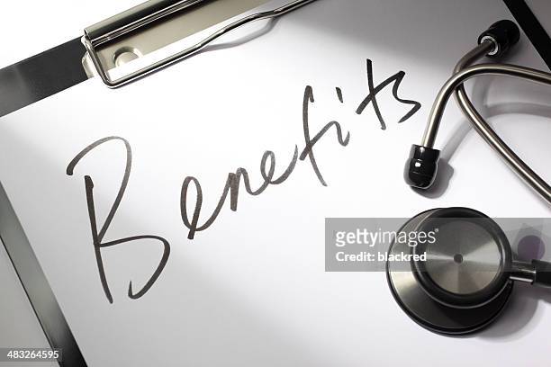 beneficios de la atención médica - benefits fotografías e imágenes de stock