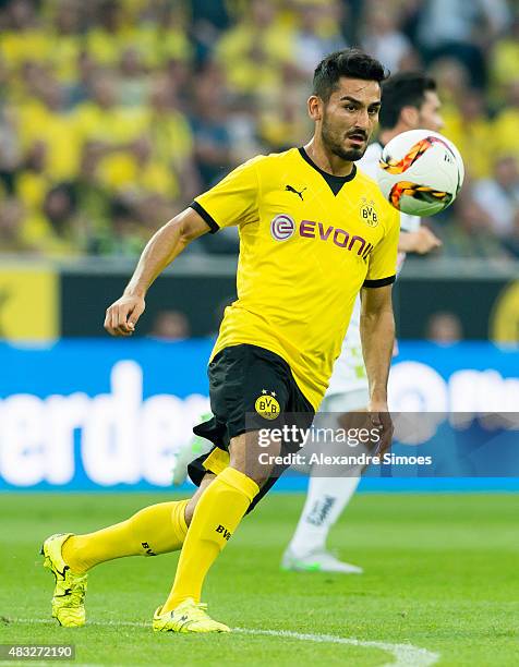 Ilkay Guendogan of Borussia Dortmund runs with the ball during the UEFA Europa League: Third Qualifying Round 2nd Leg match between Borussia Dortmund...