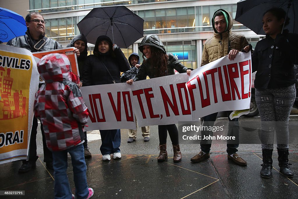 Immigration Activists Protest Outside Manhattan Fundraiser For House Speaker Boehner