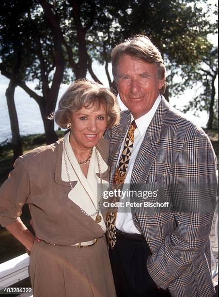 "Günther Schramm, Ehefrau Gudrun Thielemann, Homestory am auf Vancouver Island, Kanada. "