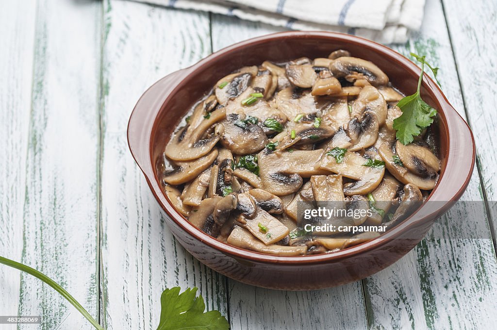 Garlic mushrooms series 09