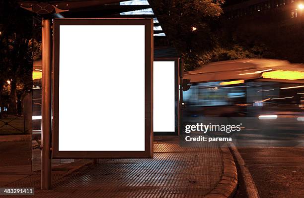 outdoor series - cartaz-do-ponto-de-ônibus - fotografias e filmes do acervo