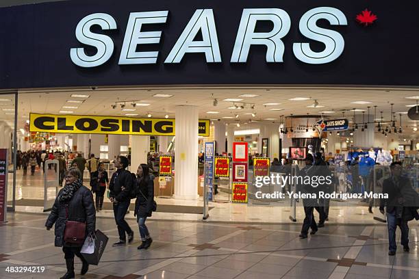 símbolo sears fechamento de loja, em toronto, a empresa desaparecimento - sears store - fotografias e filmes do acervo