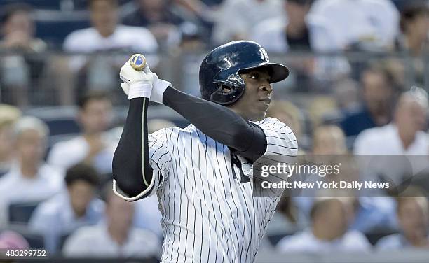 New York Yankees shortstop Didi Gregorius hit scores New York Yankees catcher Brian McCann New York Yankees vs. Oakland A's at Yankee Stadium. Bronx,...