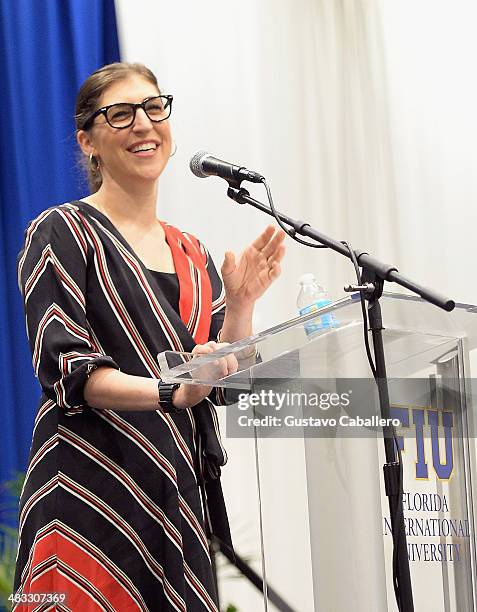 Mayim Bialik speaks at Florida International University on April 7, 2014 in Miami, Florida.