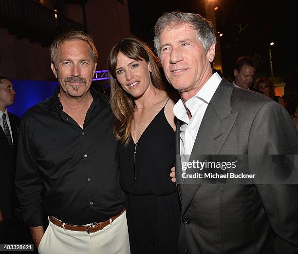 86 Jennifer Garner And Kevin Costner Photos & High Res Pictures - Getty