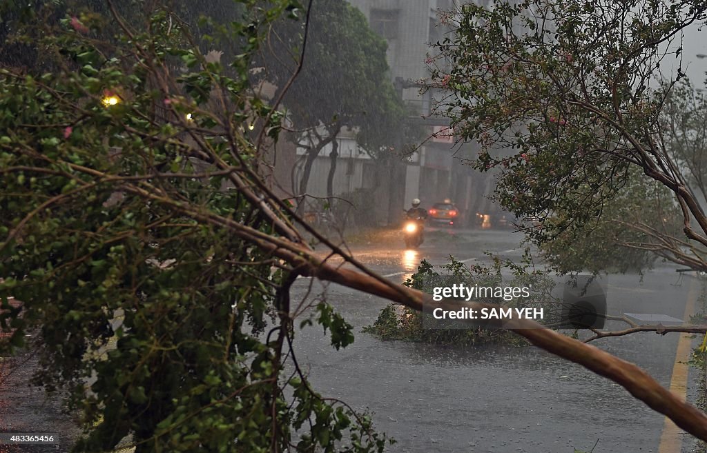 TAIWAN-CHINA-WEATHER-STROM