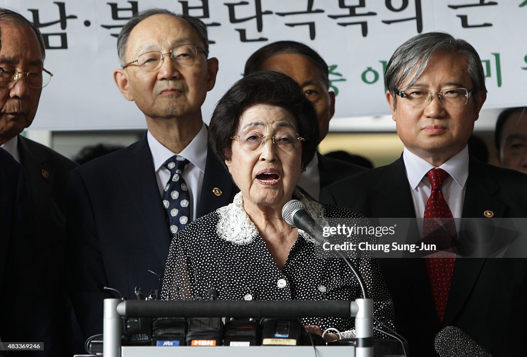 Widow Of Kim Dae-jung Returns From N. Korea To Seoul