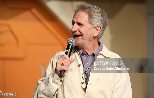 Acter Rene 24 Star Trek Deep Space Nine Favorites Stock Photos, High-Res Pictures ...