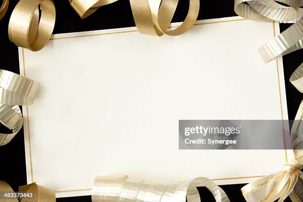 tarjeta con cintas. - wedding invitation fotografías e imágenes de stock