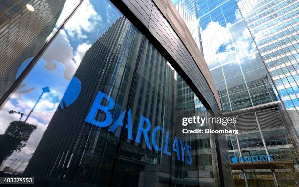 726 Barclays Bank Headquarters Stock Photos, High-Res Pictures, and ...