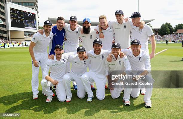 England celebrate after winning the 4th Investec Ashes Test match between England and Australia at Trent Bridge on August 8, 2015 in Nottingham,...