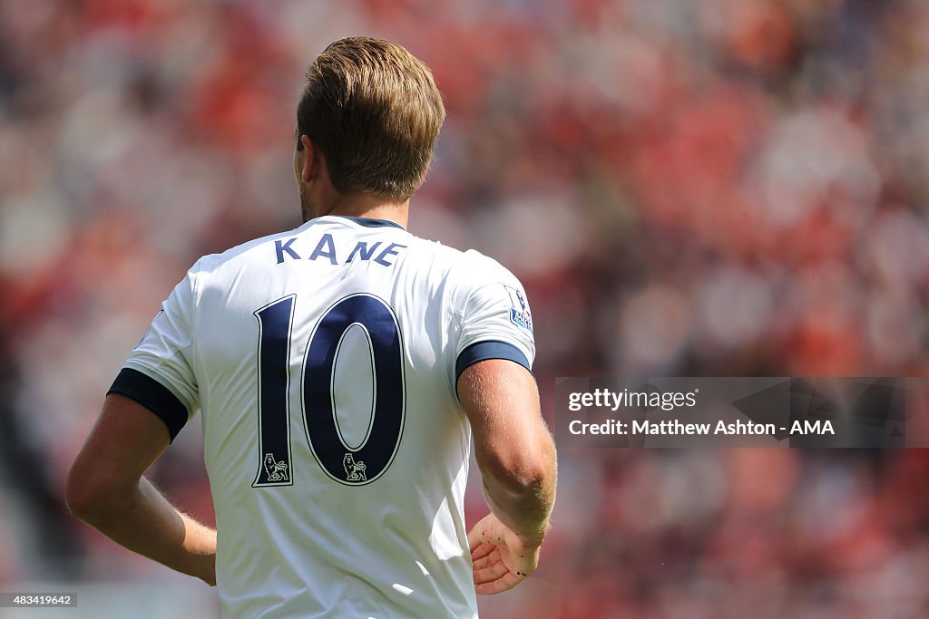 Manchester United v Tottenham Hotspur - Premier League