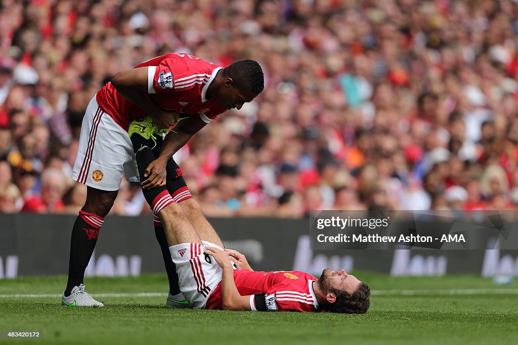 Manchester United v Tottenham Hotspur - Premier League