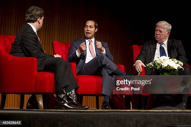From left, Moderator Brian Sweany, Senior Executive Editor at Texas Monthly, left, and former Governor of Mississippi, Haley Barbour, far right,...