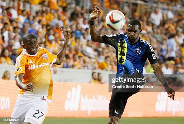 Shaun Francis of the San Jose Earthquakes battles for the ball with Boniek Garcia of the Houston Dynamo during their game at BBVA Compass Stadium on...